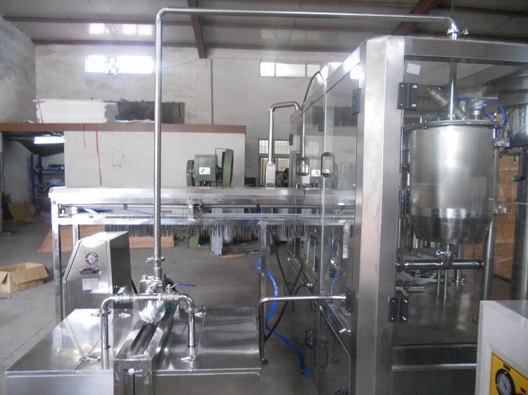 ZLD-4A Automatic stand up pouch filling and cap-screwing machine for liquid juice food