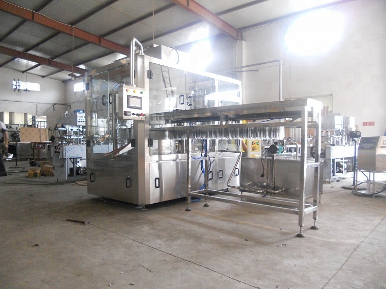 ZLD-4A Automatic stand up pouch filling and cap-screwing machine for liquid juice food