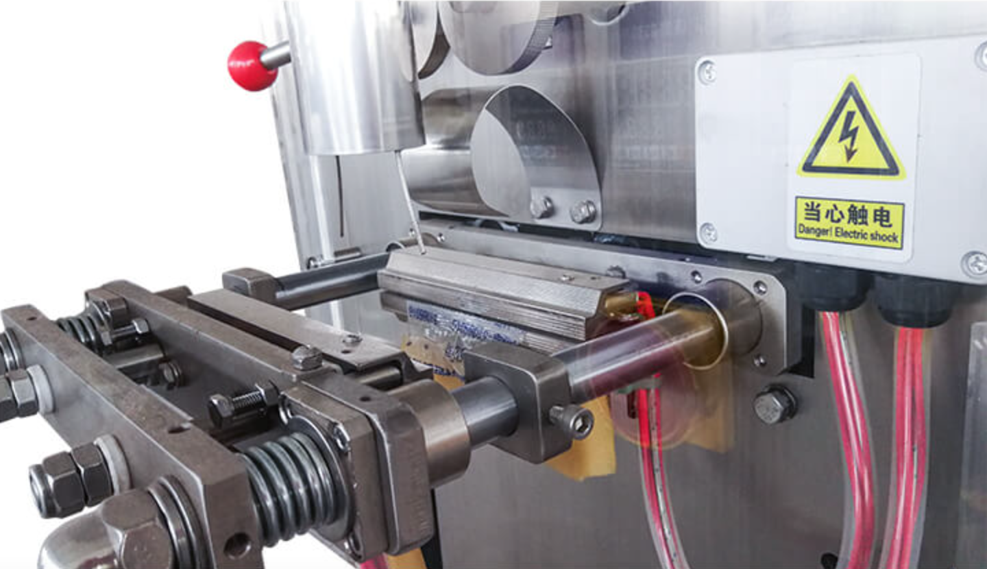 How the packaging machine works and how to use it